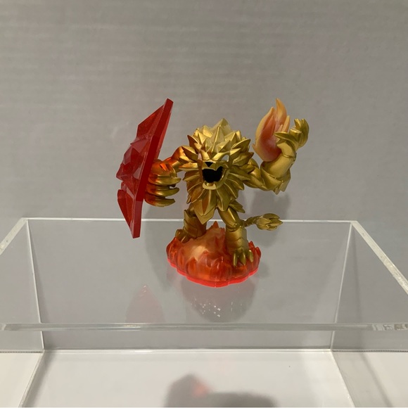 Sklylanders Trap Team Character Figures - Snap Shot / Wildfire / Food Fight - Picture 7 of 13